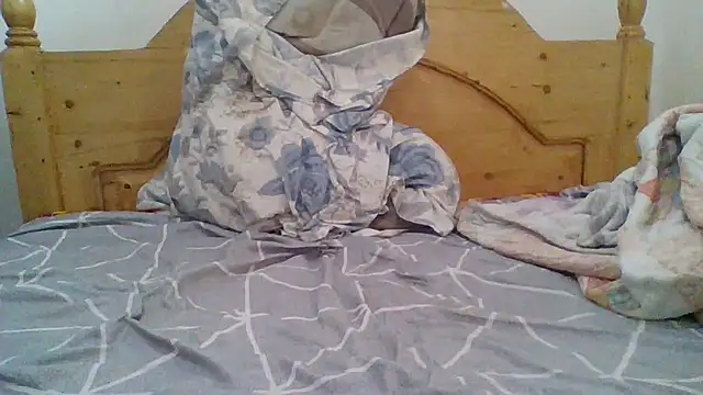 demo2004 online show from April 18, 12:09 pm