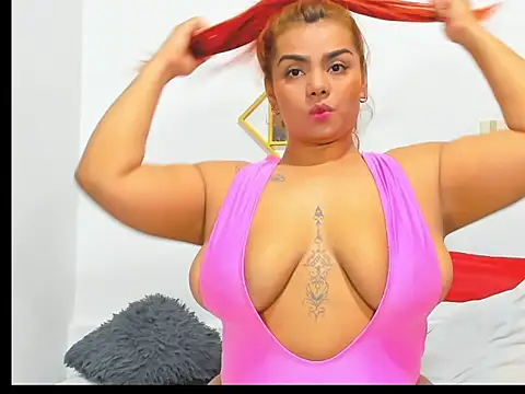 AnahiSmitth online show from February 17, 7:42 pm