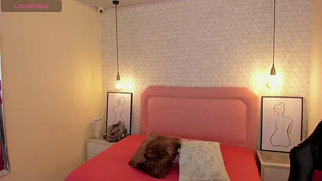 Kittytimberlake online show from November 4, 12:04 pm