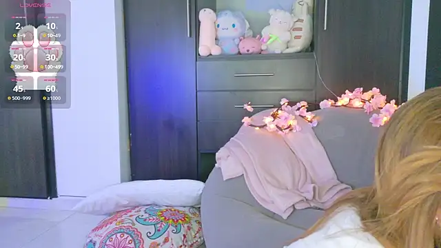 Kittytimberlake online show from June 6, 3:06 pm