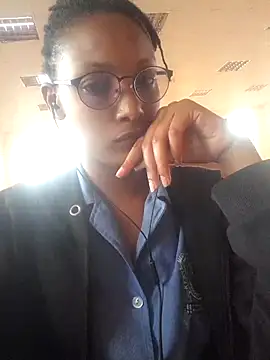 Snapshot of StarBarbiee chatting on March 19, 8:23 am StarBarbiee online show from March 19, 8:23 am