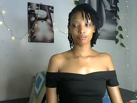 Snapshot of StarBarbiee chatting on December 16, 6:35 pm StarBarbiee online show from December 16, 6:35 pm