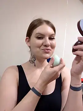 Snapshot of Morphine_666 chatting on December 18, 3:15 am Morphine 666 online show from December 18, 3:15 am