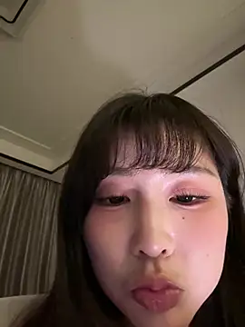 Momoever123456 online show from April 30, 4:46 pm