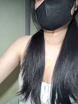Snapshot of Athena20001 chatting on May 3, 6:58 pm Athena20001 online show from May 3, 6:58 pm