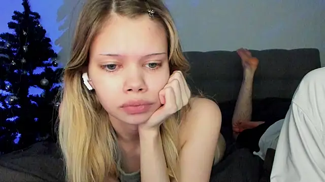 chansetolove online show from February 5, 8:32 am