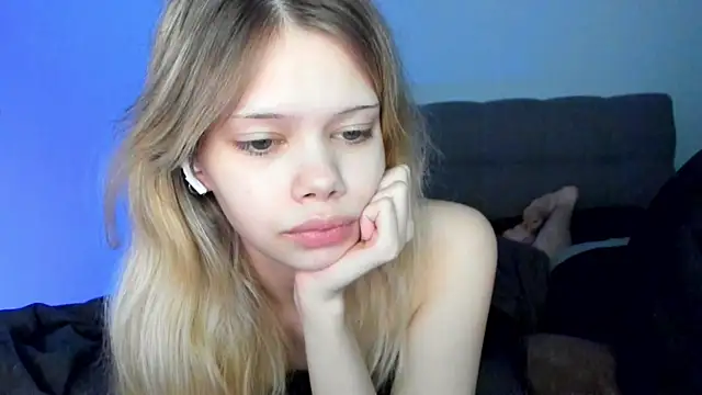 chansetolove online show from February 12, 7:02 am