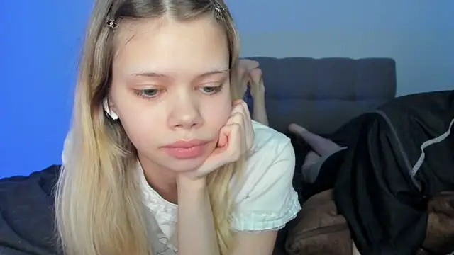 chansetolove online show from March 15, 9:19 am