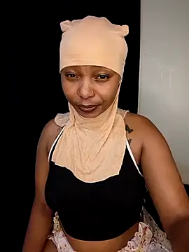 Snapshot of Licia_harvin chatting on May 9, 4:28 am Licia harvin online show from May 9, 4:28 am