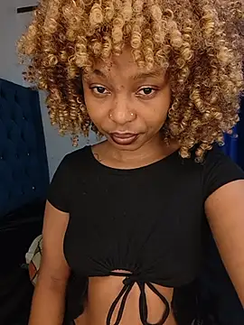 Snapshot of Licia_harvin chatting on June 28, 9:26 am Licia harvin online show from June 28, 9:26 am