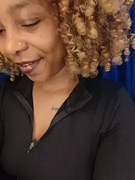 Snapshot of Licia_harvin chatting on June 29, 9:48 am Licia harvin online show from June 29, 9:48 am