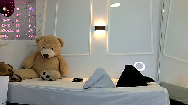 zorravioletta1 online show from March 22, 11:57 am