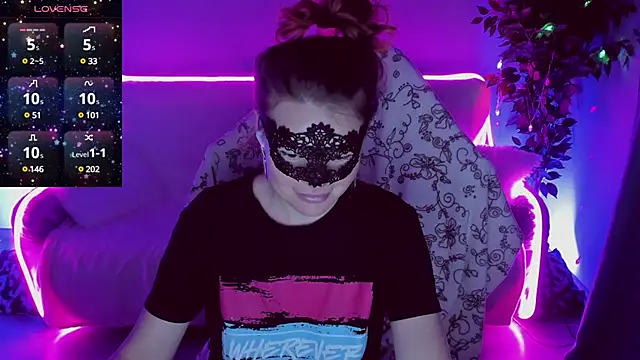 Snapshot of Sexy-Housewife chatting on January 20, 3:50 pm Sexy-Housewife online show from January 20, 3:50 pm