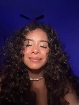 Snapshot of Marie_Rose chatting on November 14, 1:15 am Marie Rose online show from November 14, 1:15 am