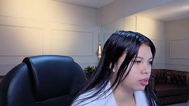 ISA  CUTEE online show from November 18, 7:18 pm