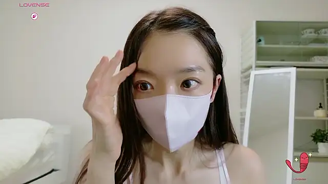 Snapshot of momochan88 chatting on July 8, 6:29 am momochan88 online show from July 8, 6:29 am