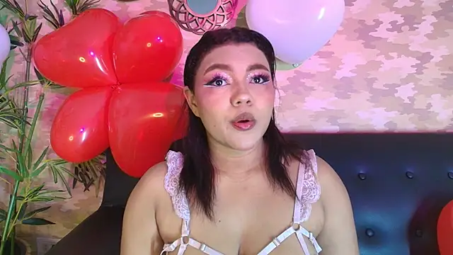 Snapshot of cherry_chel chatting on February 14, 8:05 pm cherry chel online show from February 14, 8:05 pm