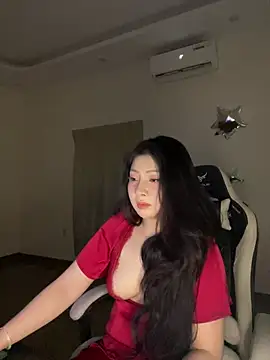 Snapshot of MiMi_0293 chatting on June 25, 1:15 pm MiMi 0293 online show from June 25, 1:15 pm