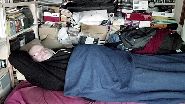 hadeszeuss2 online show from December 20, 4:36 pm