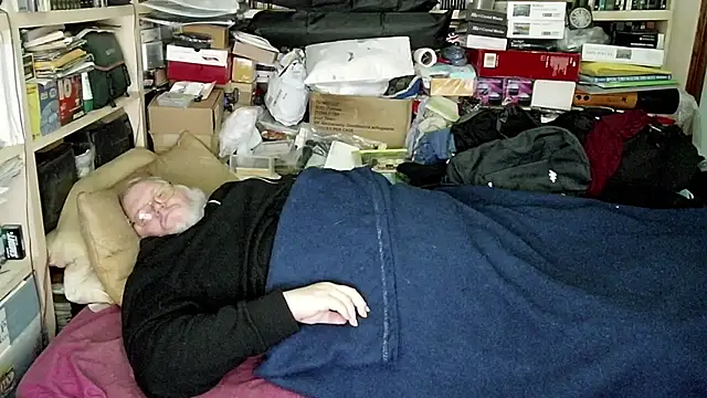 hadeszeuss2 online show from December 20, 8:12 pm