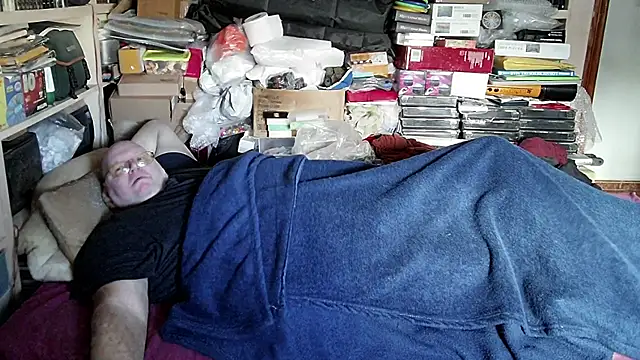 hadeszeuss2 online show from January 19, 2:38 pm