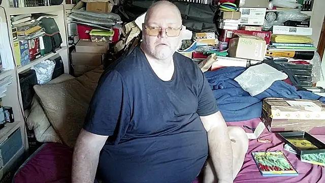 hadeszeuss2 online show from January 24, 2:51 pm