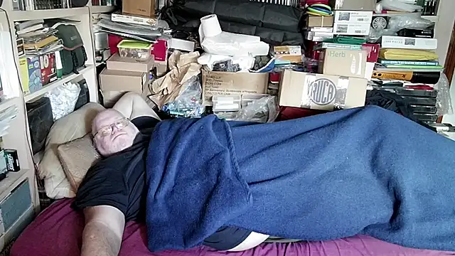 hadeszeuss2 online show from January 25, 2:14 pm