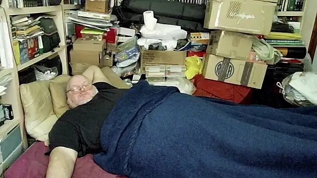 hadeszeuss2 online show from February 6, 6:46 pm