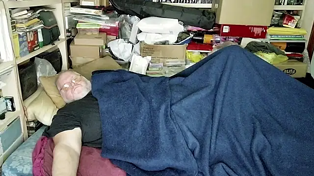 hadeszeuss2 online show from March 11, 8:53 pm