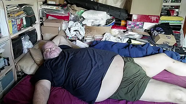 hadeszeuss2 online show from March 22, 2:36 pm