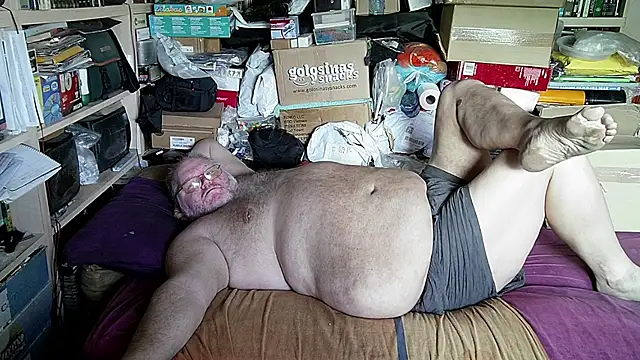 hadeszeuss2 online show from October 22, 1:44 pm