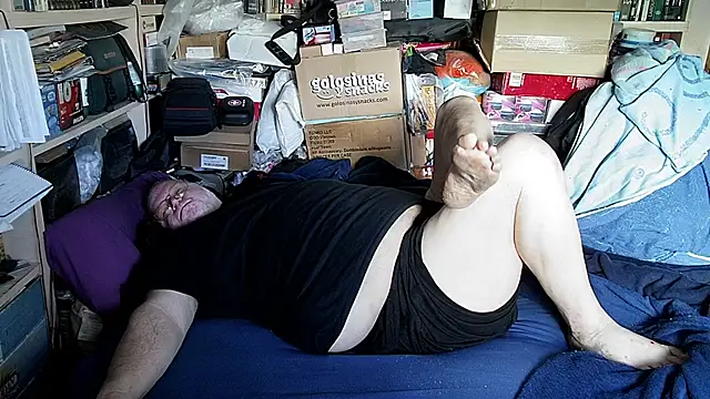 hadeszeuss2 online show from February 17, 2:46 pm