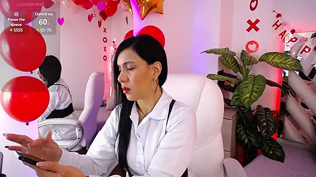 Snapshot of Camille_jhonson chatting on February 6, 10:26 am Camille jhonson online show from February 6, 10:26 am