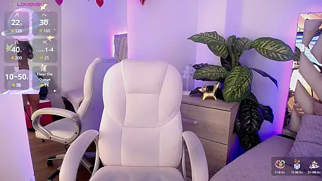 Snapshot of Camille_jhonson chatting on March 15, 10:24 am Camille jhonson online show from March 15, 10:24 am