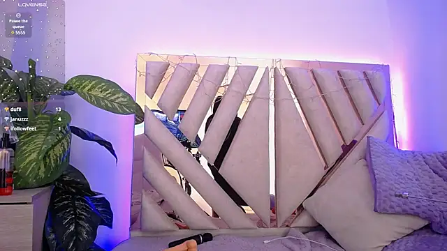 Snapshot of Camille_jhonson chatting on March 16, 4:56 pm Camille jhonson online show from March 16, 4:56 pm