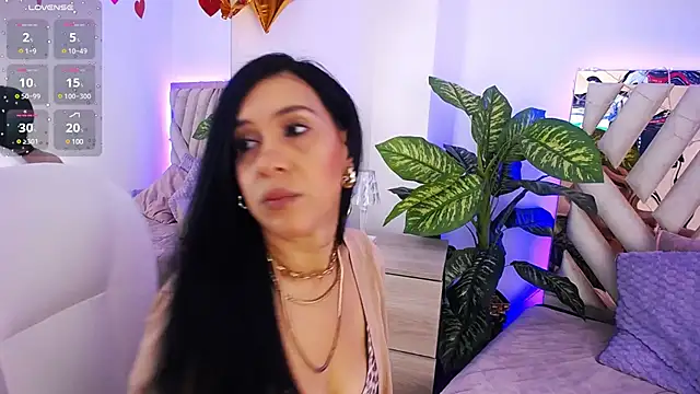 Snapshot of Camille_jhonson chatting on March 19, 10:33 am Camille jhonson online show from March 19, 10:33 am