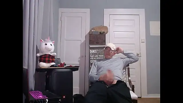 straightinyou online show from January 10, 10:15 pm