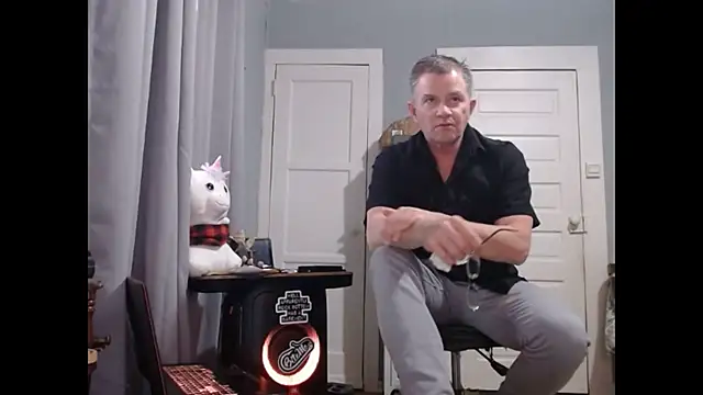 straightinyou online show from January 15, 7:44 pm