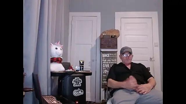 straightinyou online show from January 16, 11:48 pm