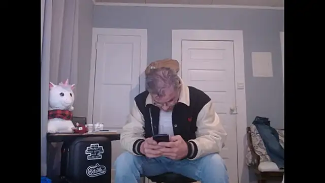 straightinyou online show from January 18, 2:03 am