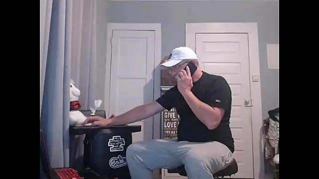 straightinyou online show from January 20, 3:48 am