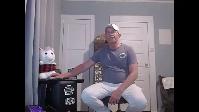 straightinyou online show from January 24, 11:04 am