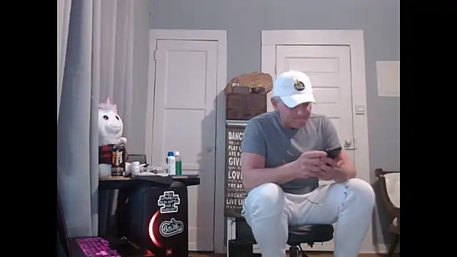 straightinyou online show from January 25, 7:39 pm