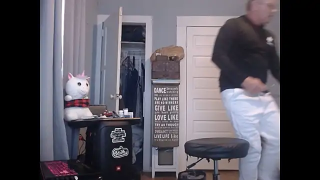 straightinyou online show from January 27, 7:13 pm