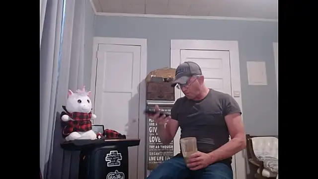 straightinyou online show from February 2, 6:10 pm