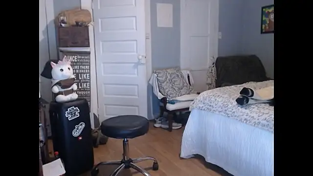 straightinyou online show from February 17, 12:38 pm