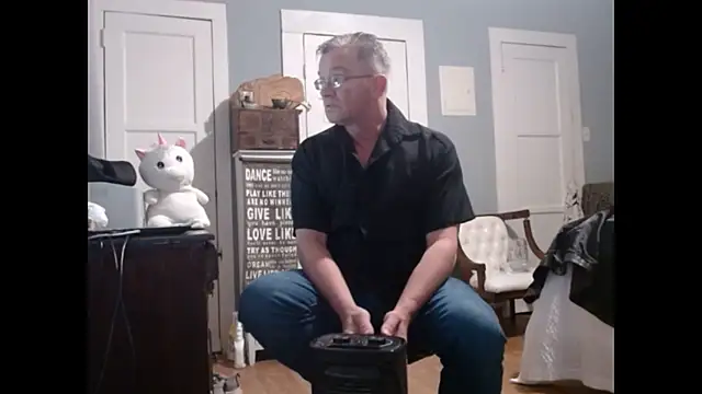 straightinyou online show from February 20, 10:59 pm