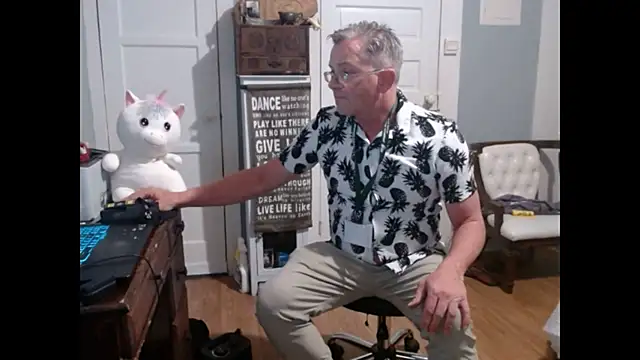 straightinyou online show from February 27, 11:26 pm