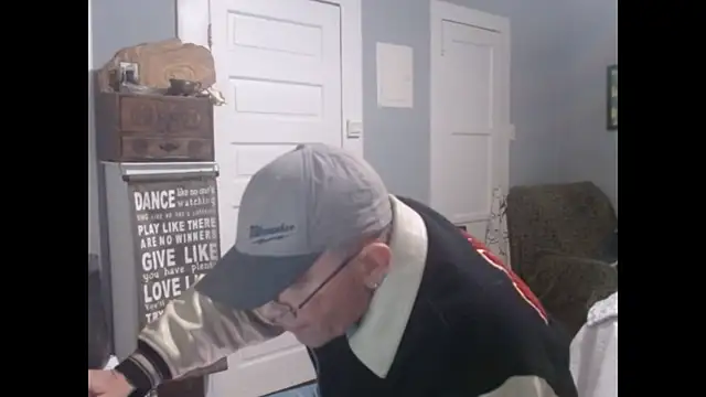 straightinyou online show from March 7, 10:24 am