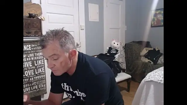 straightinyou online show from March 10, 11:32 am